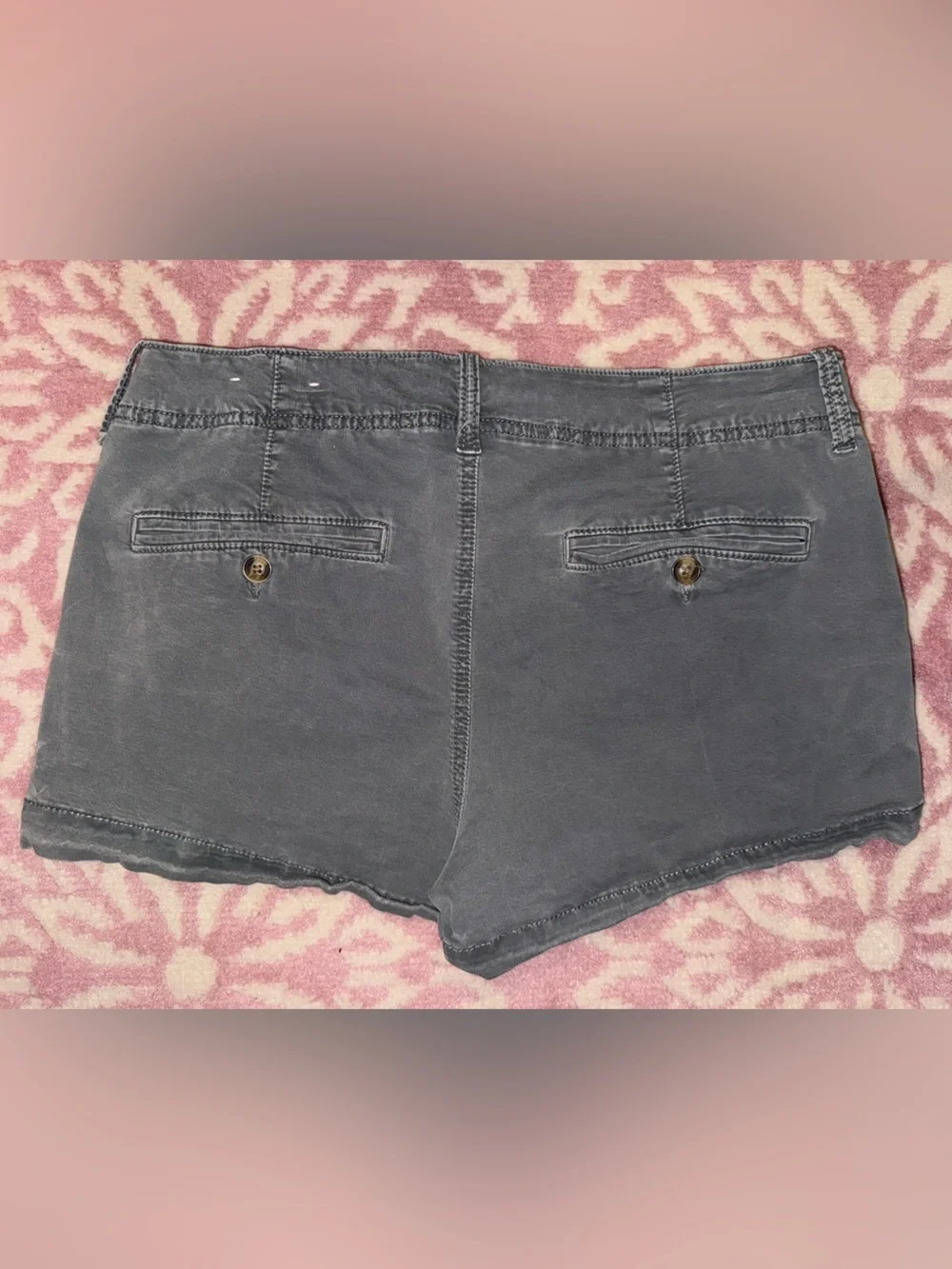American Eagle Gray Super Stretch Shorts Size 10